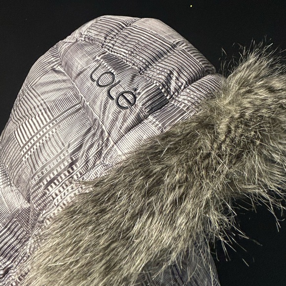 Lole Women's Gray Plaid Ski Jacket with Fur Hood - Picture 10 of 12